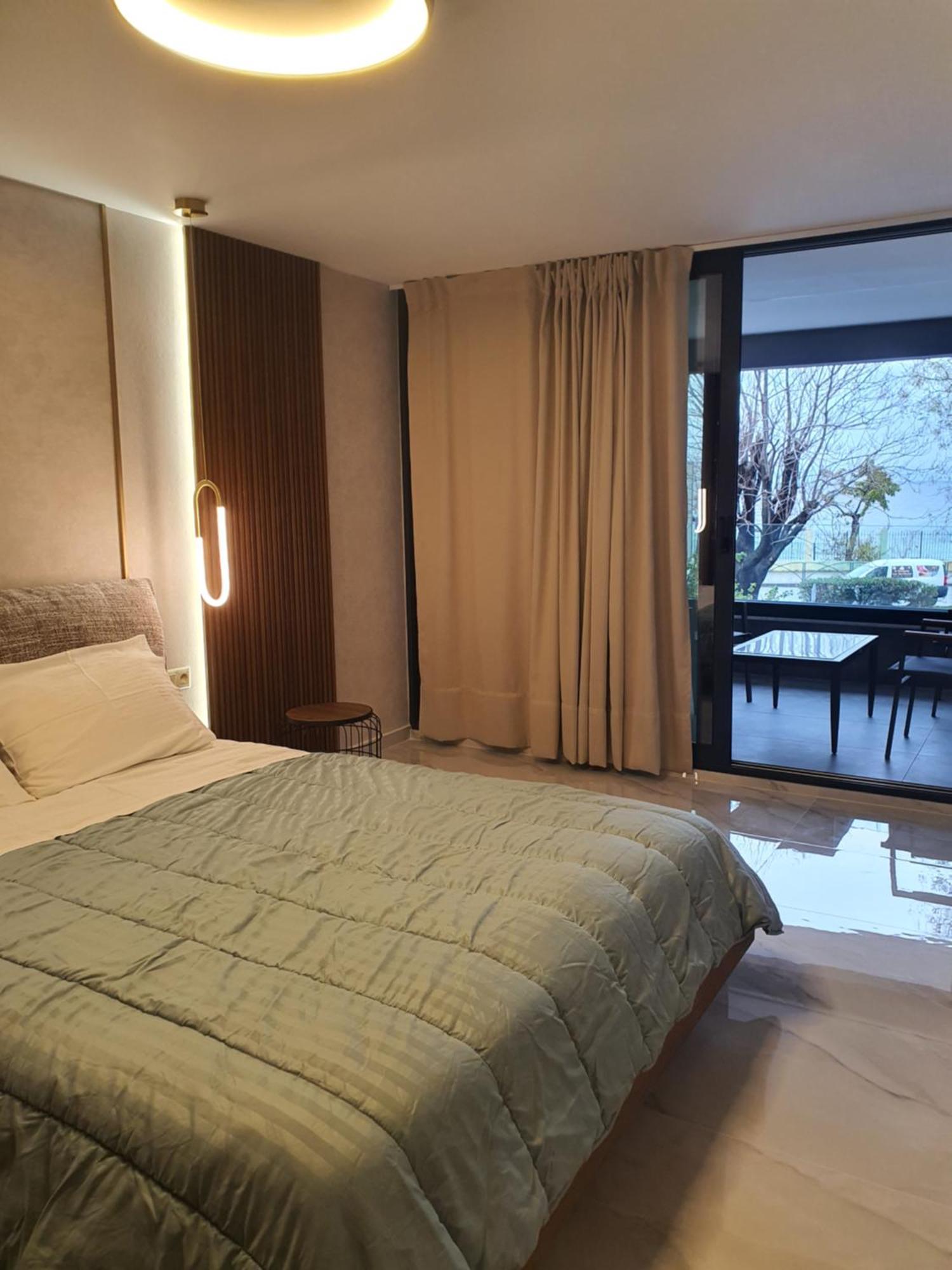 Апартаменты Adell Miramare Golden Loft Кавала Экстерьер фото